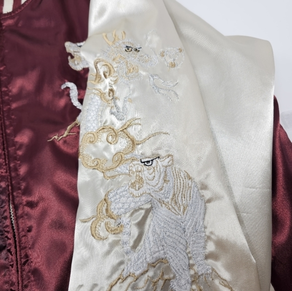 Vintage Sukajan Satin Bomber Jacket Japanese Embroidered Dragon Tiger Large Red. - Picture 6 of 12
